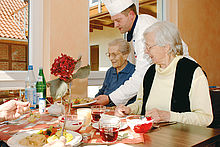 Seniorenresidenz, Pflegeheim, betreutes Alterswohnen, Seniorenheime